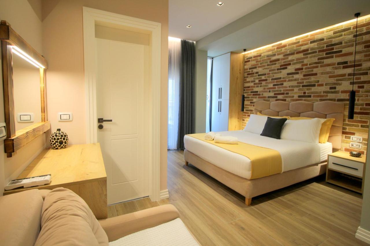 Ngjela Apartments Sarandë Exteriör bild
